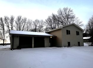 590 County Road 5 NW, Isanti, MN 55040