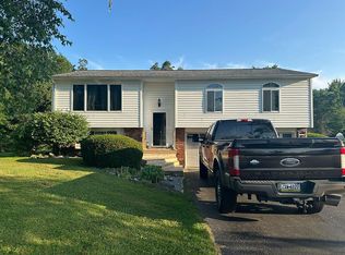 12850 Raymond Dr, Meadville, PA 16335