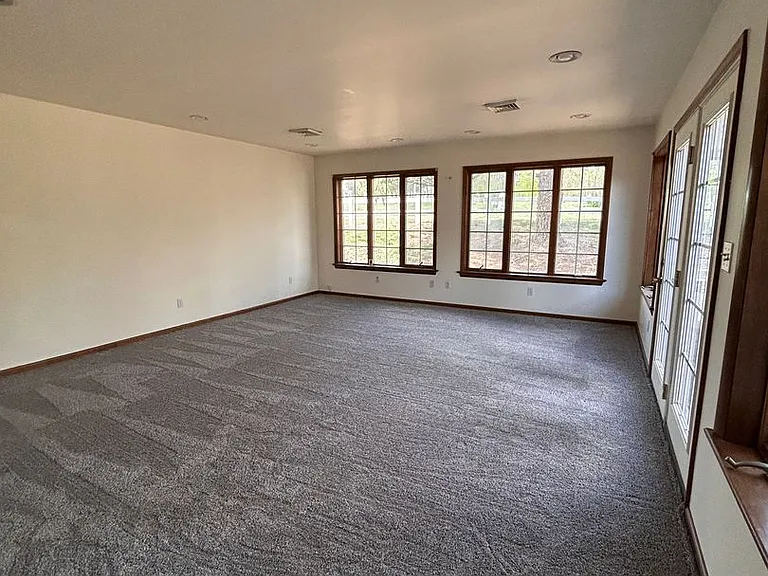 235 Reifsnyder Rd — Photo 5