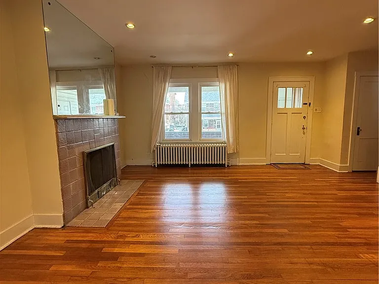 2332 Sherbrook St — Photo 23