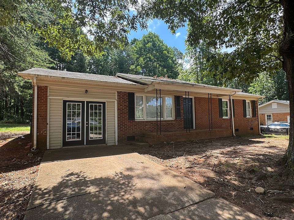 1st image of 1502 Northwoods Dr