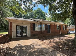 1502 Northwoods Dr, Kings Mountain, NC 28086