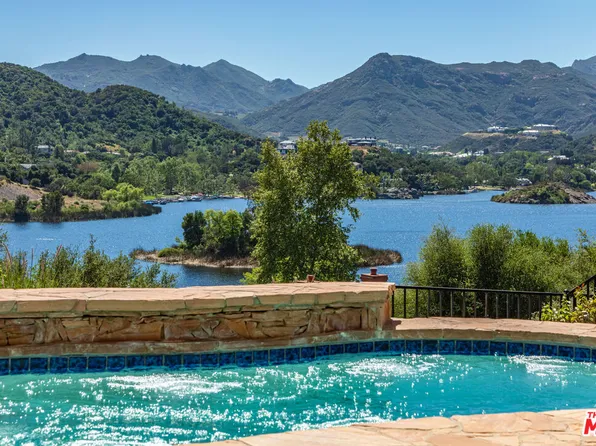 834 Ravensbury St, Westlake Village, CA 91361