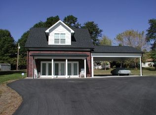 140 Wildflower Ln, Statesville, NC 28625