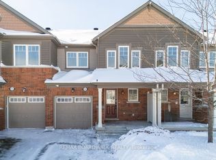 132 Conifer Creek Cir, Ottawa, ON K2M 0M2