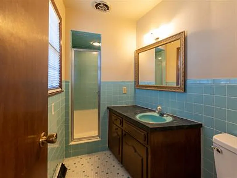 3123 S Glenhaven Ave — Photo 3