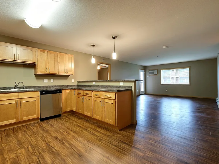 Fargo, ND Urban Plains Apartments | Kitchen