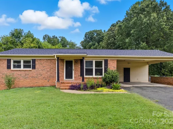 106 Fairway Dr, Belmont, NC 28012