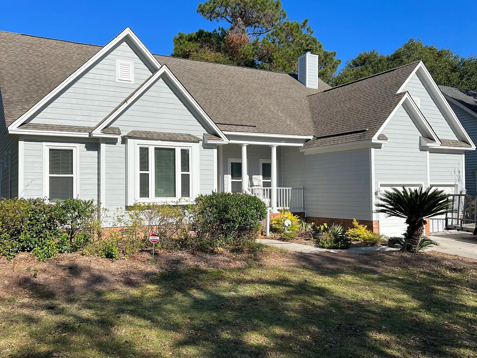3 bed, 2.5 bath, 2486 sqft, $3,300 — Photo 2