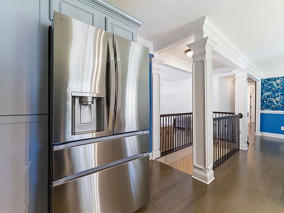 5th image of 4374 Glenda Way