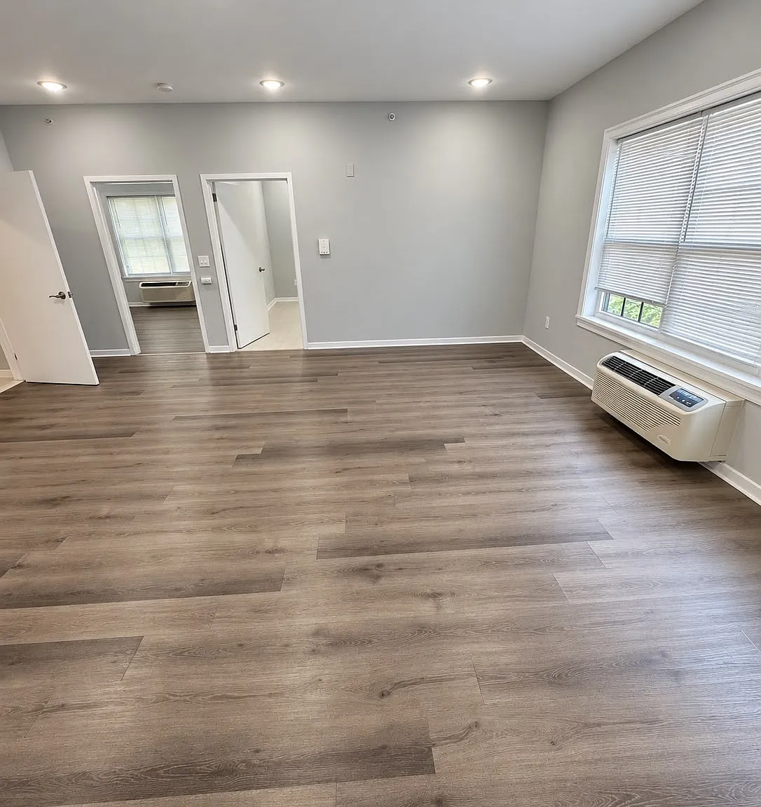 2 bed, $2,045 — Photo 4