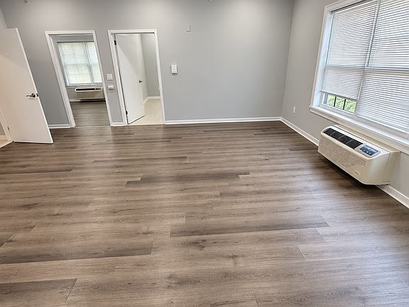 4th image of 116 Fair St APT 2
