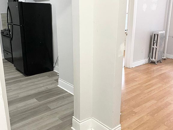 5th image of 413 54th St APT 12