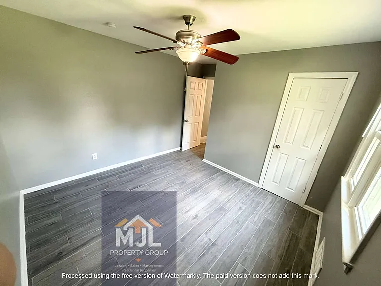 311 Jefferson Ln — Photo 15