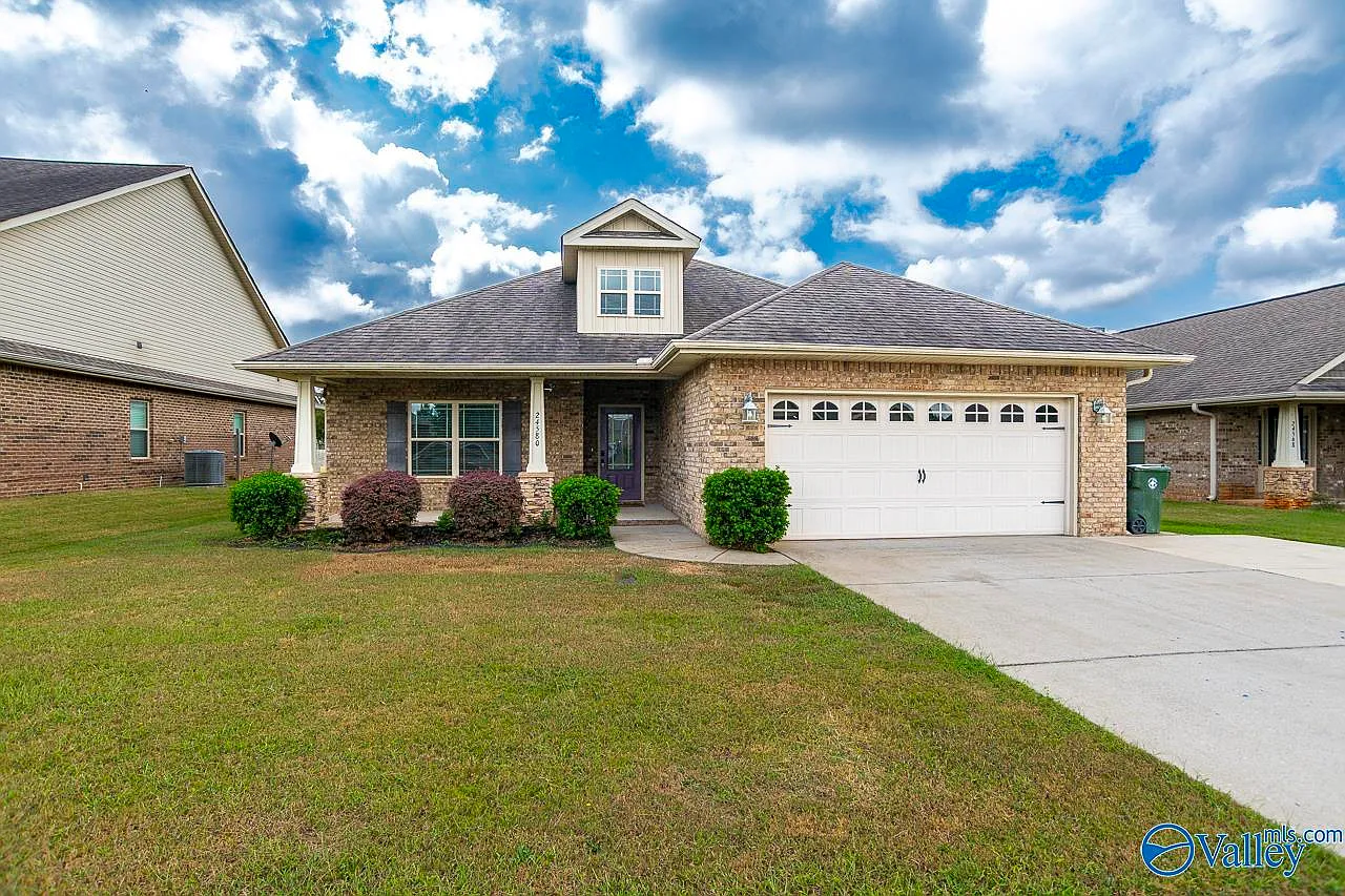 4 bed, 2.5 bath, 2090 sqft, $2,530 — Photo 1