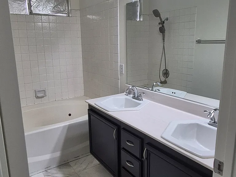 6533 Rain Forest Dr — Photo 4