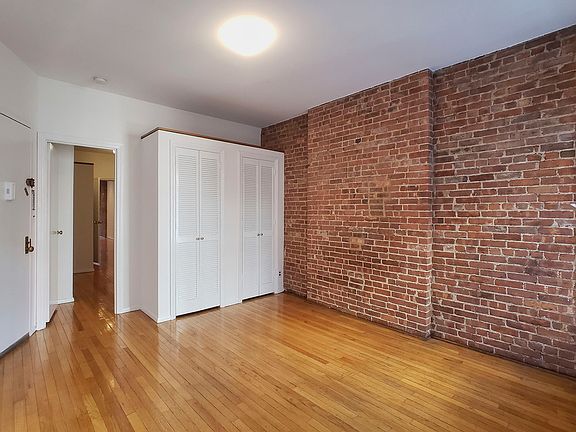 4th image of 308 E 82nd St APT 2W