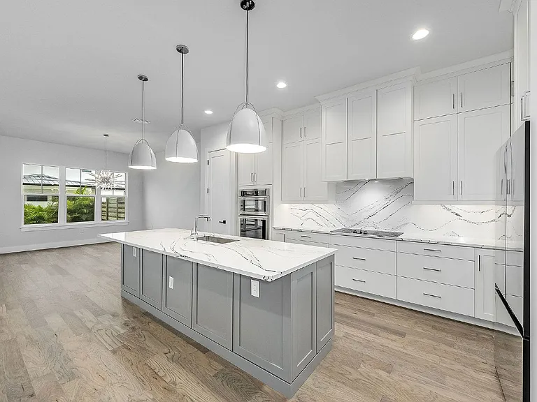 111 Watson Dr — Photo 20