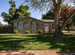 215 Venetian Way, New Albany, IN 47150