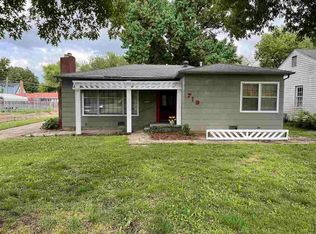 719 N 3rd St, Ponca City, OK 74601