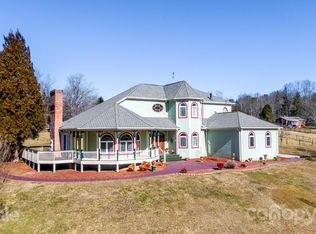 282 Ray Hill Rd, Mills River, NC 28759