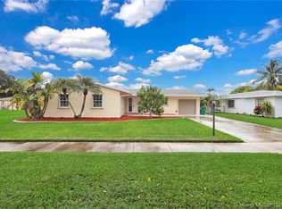 18524 SW 90th Ct, Cutler Bay, FL 33157