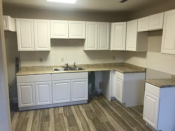 5th image of 5044 Princely Ave