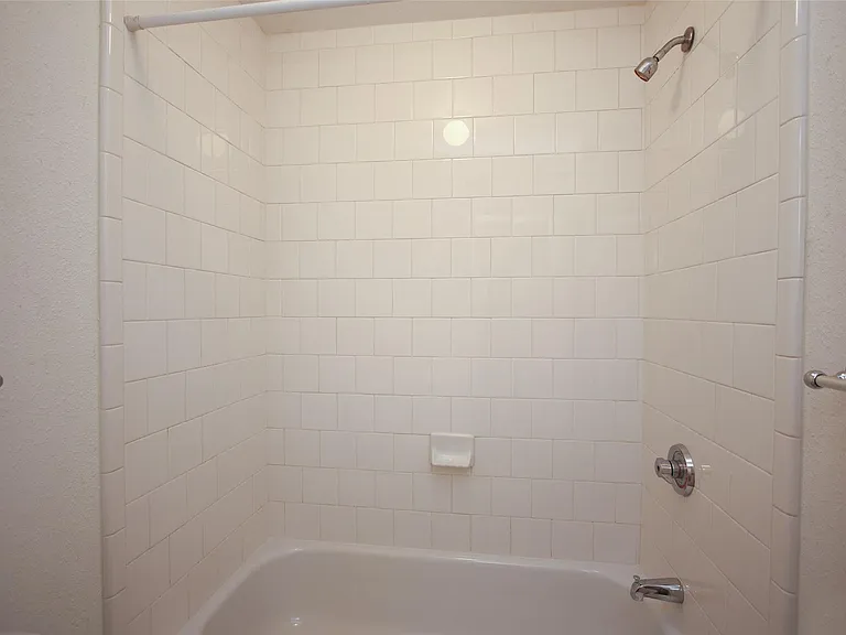 2052 Branard St #4 — Photo 9