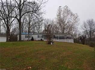 24878 W Hornsby Rd, Coolville, OH 45723