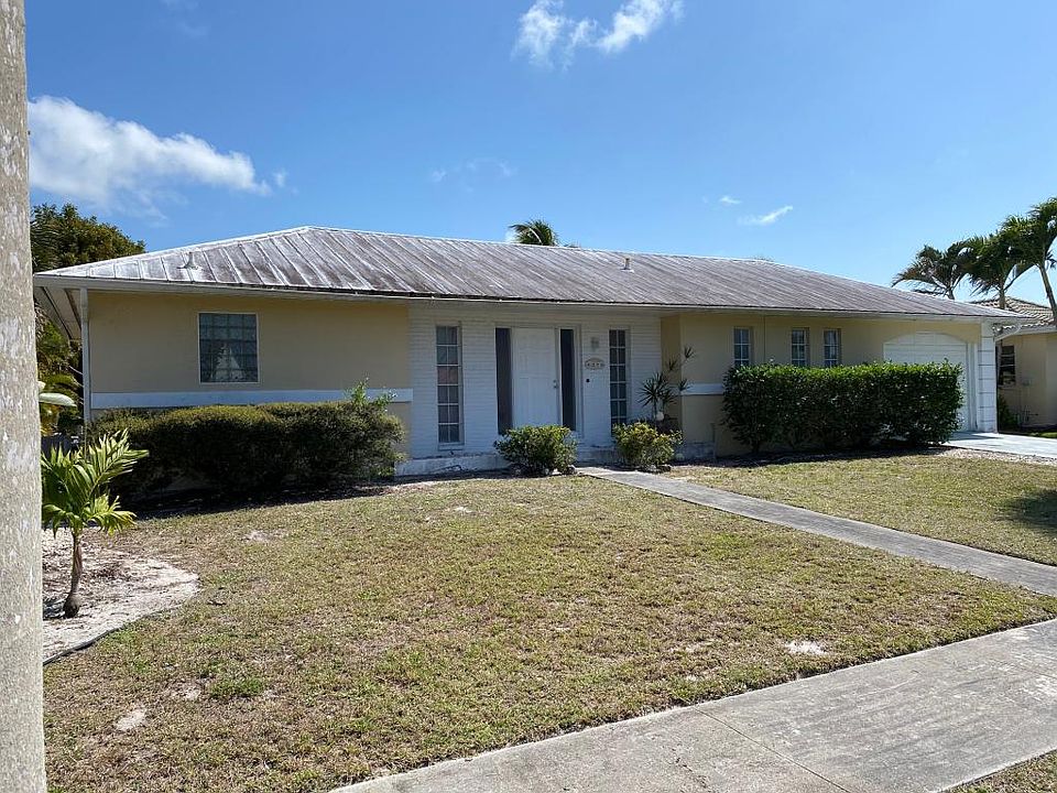 1st image of 827 Dandelion Ct