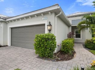 2309 Ariane Dr, Naples, FL 34112