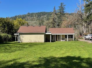 40083 McKenzie Hwy, Springfield, OR 97478