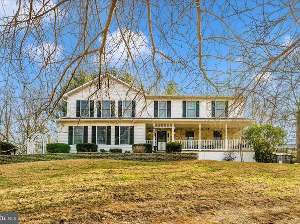 12407 Hill Ct, Mount Airy, MD 21771