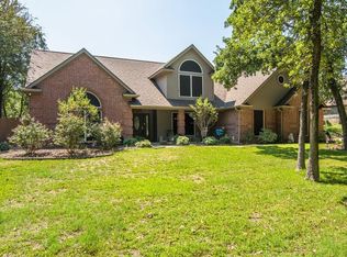 509 Oak Hills Dr, Newark, TX 76071