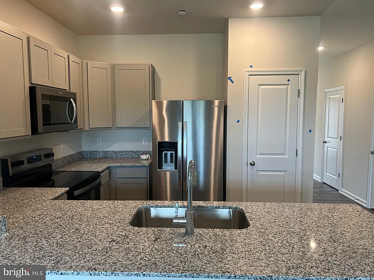 147 Tigney Dr — Photo 5