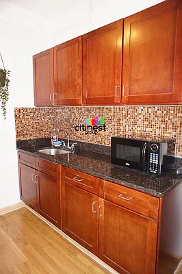 Rented by Citi Nest Group LLC | media 25