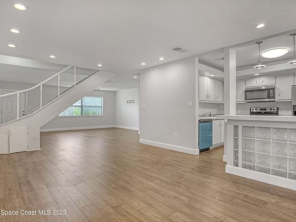 5th image of 31 Fillmore Ct #31