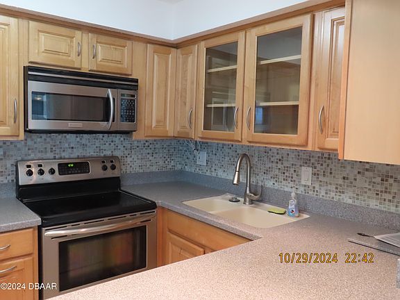 4th image of 3043 S Atlantic Ave APT 406