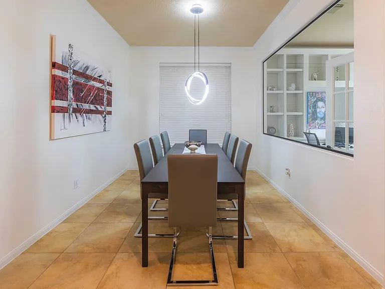 6 Avenswood Pl — Photo 3