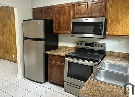 1329 NW 8th Ave — Photo 34