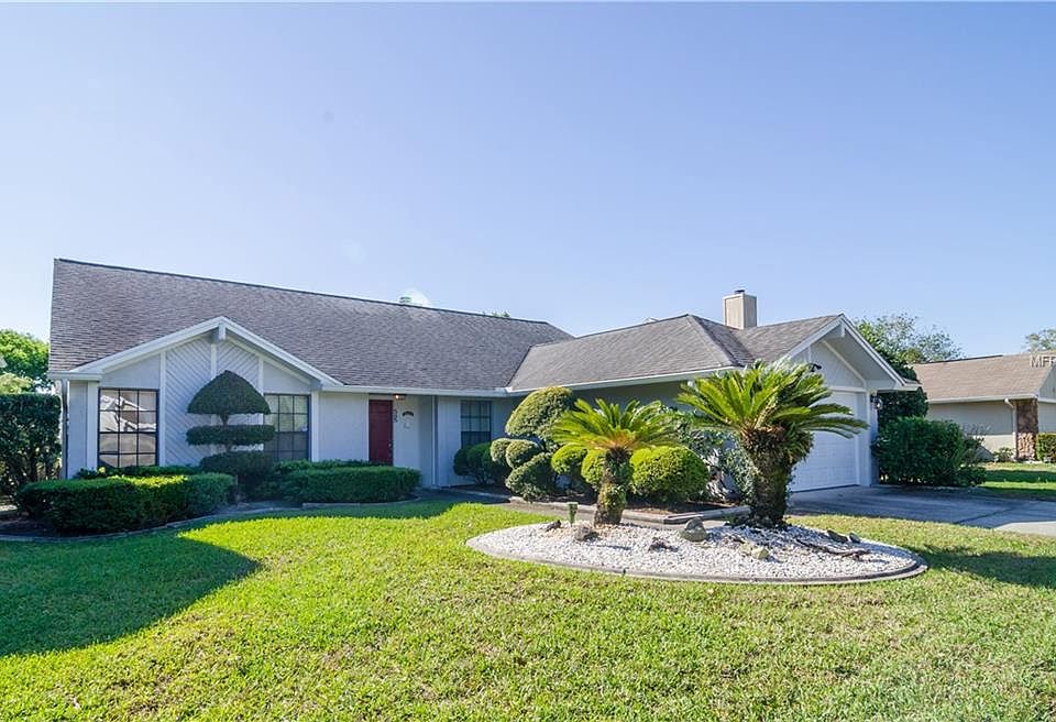 1st image of 595 Silvergate Loop