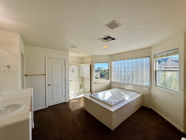 2736 Carolina Blue Ave — Photo 26