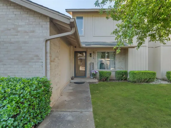 9713 Hefner Village Blvd, Oklahoma City, OK 73162