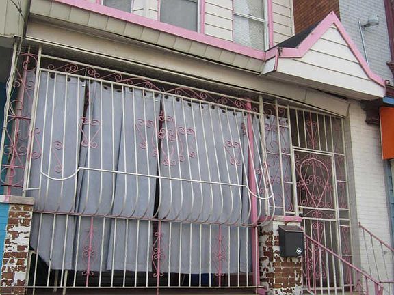 3rd image of 202 E Westmoreland St