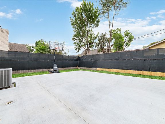 3rd image of 11915 Sea Shore Dr