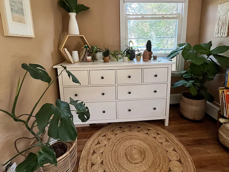 Detail of large third bedroom on second floor.
