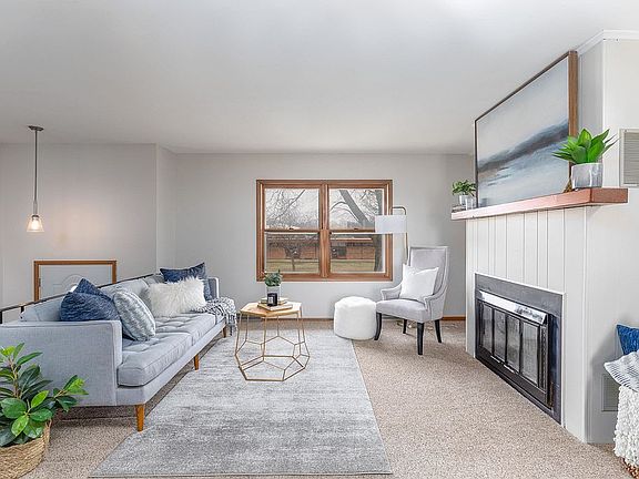 2nd image of 1111 E Seerley Blvd