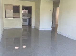 4000 NW 81st Ave APT 4, Coral Springs, FL 33065