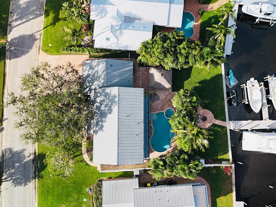 1st image of 691 SW Pine Tree Lane