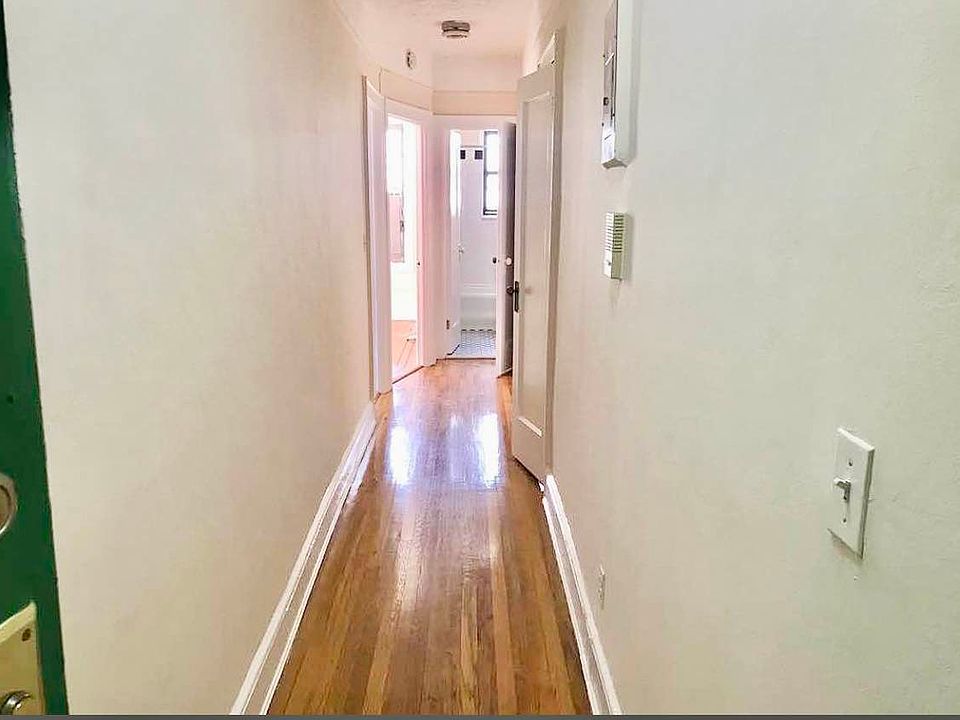 1st image of 45-28 42nd St #4D